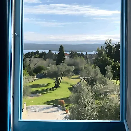 Karolina Großes Meerblick 2000qm Garten Familien Gruppen Insel Lošinj Nerezine