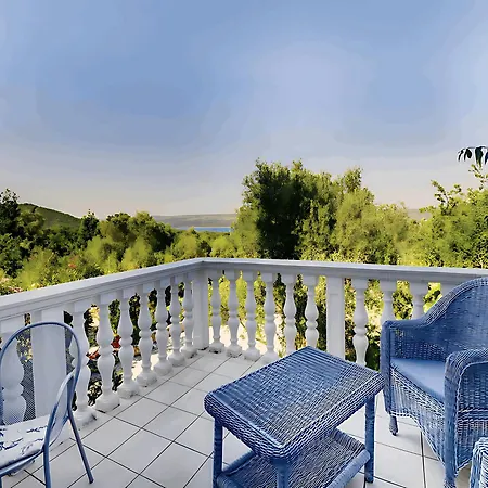 Karolina Großes Meerblick 2000qm Garten Familien Gruppen Insel Lošinj Ferienhaus *