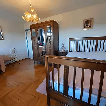 Karolina Grosses Meerblick 2000qm Garten Familien Gruppen Insel Losinj Casa de Férias Nerezine