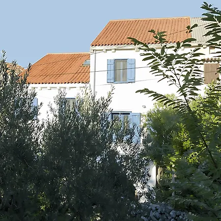 Karolina Großes Meerblick 2000qm Garten Familien Gruppen Insel Lošinj Ferienhaus *