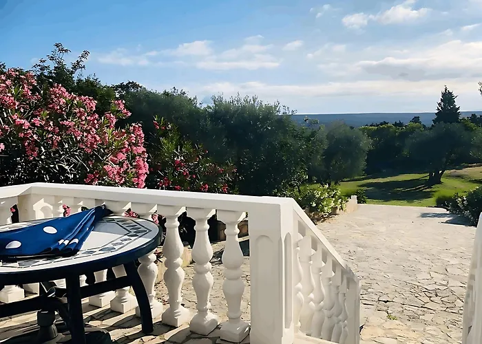 Karolina Grosses Meerblick 2000qm Garten Familien Gruppen Insel Losinj Vikendica Nerezine
