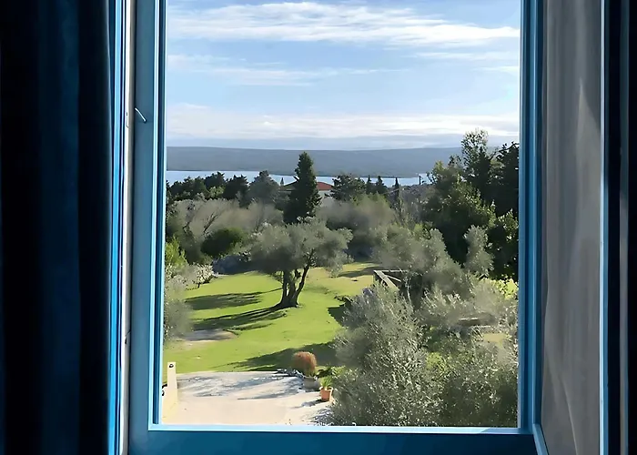 Karolina Grosses Meerblick 2000qm Garten Familien Gruppen Insel Losinj Nerezine