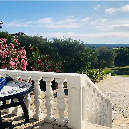 Zur Erholung Am Insel Cres, Losinj, Istrien + 2000qm Garten & Meerblick! * Nerezine