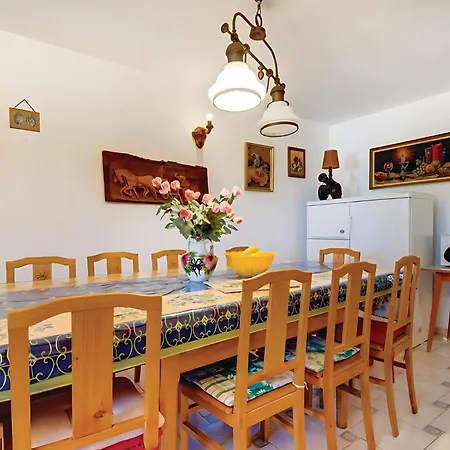Zur Erholung Am Insel Cres, Losinj, Istrien + 2000qm Garten & Meerblick! Holiday home