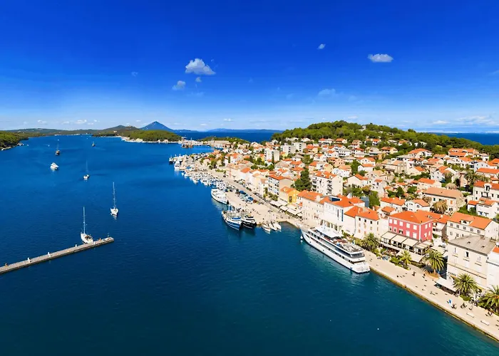 Karolina Grosses Meerblick 2000qm Garten Familien Gruppen Insel Losinj Prázdninový dům