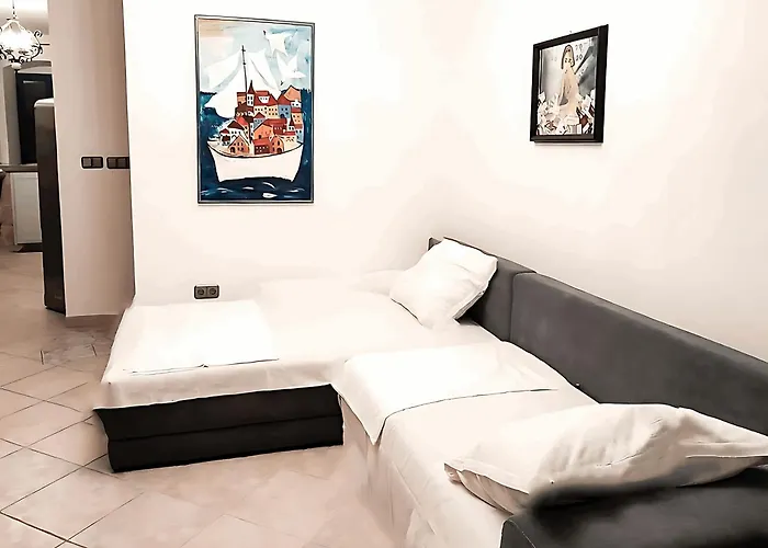 Karolina Grosses Meerblick 2000qm Garten Familien Gruppen Insel Losinj Prázdninový dům *