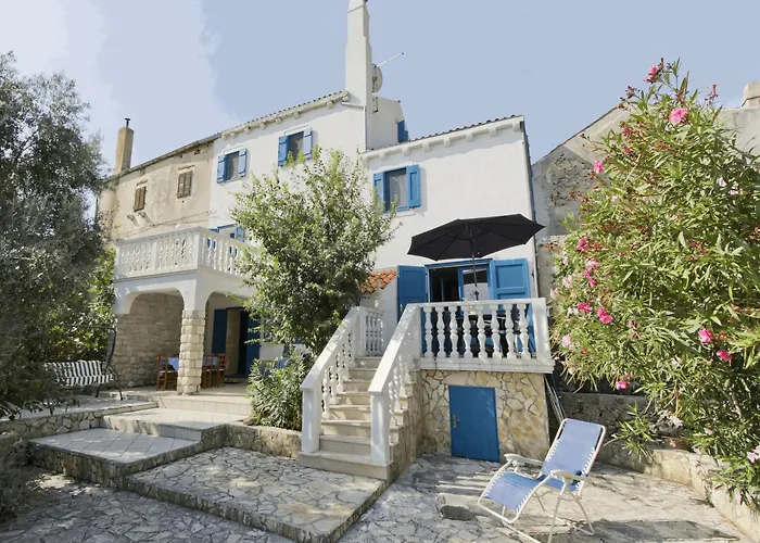 Karolina Grosses Meerblick 2000qm Garten Familien Gruppen Insel Losinj Nerezine