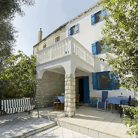 Karolina Grosses Meerblick 2000qm Garten Familien Gruppen Insel Losinj Prázdninový dům Nerezine
