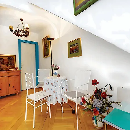 Karolina Grosses Meerblick 2000qm Garten Familien Gruppen Insel Losinj Prázdninový dům