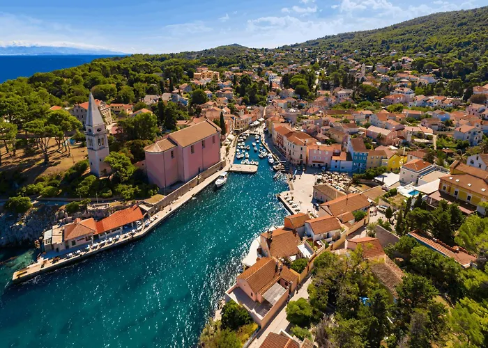 Karolina Grosses Meerblick 2000qm Garten Familien Gruppen Insel Losinj Tatil Evi Nerezine