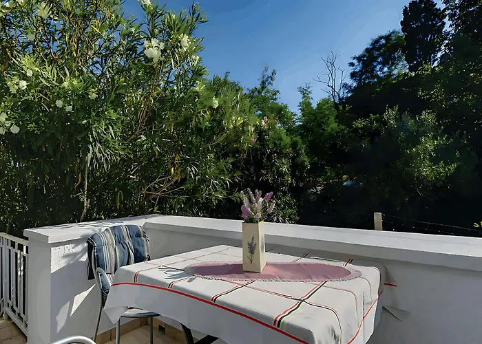 Tatil Evi Karolina Grosses Meerblick 2000qm Garten Familien Gruppen Insel Losinj