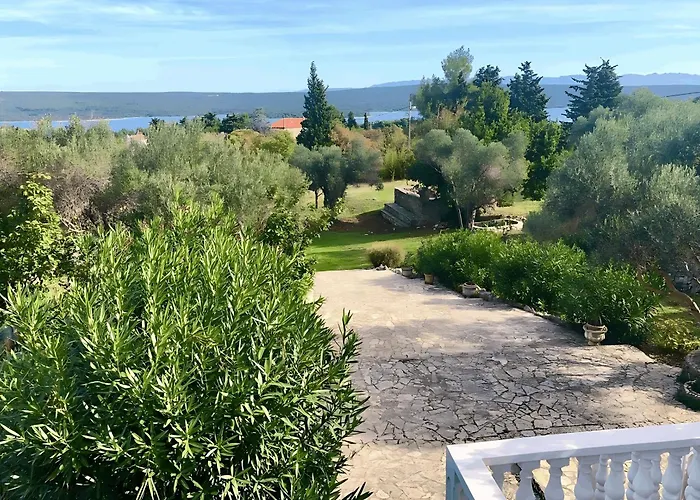Tatil Evi Karolina Grosses Meerblick 2000qm Garten Familien Gruppen Insel Losinj Nerezine